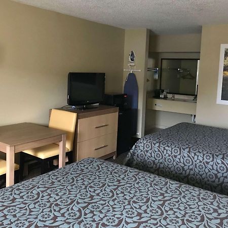Days Inn By Wyndham Lexington-Columbia Zewnętrze zdjęcie