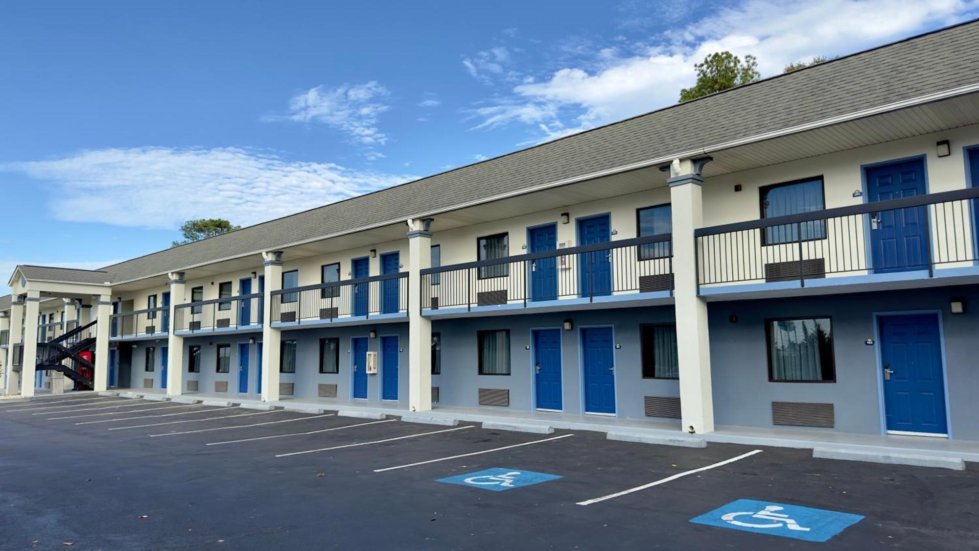 Days Inn By Wyndham Lexington-Columbia Zewnętrze zdjęcie