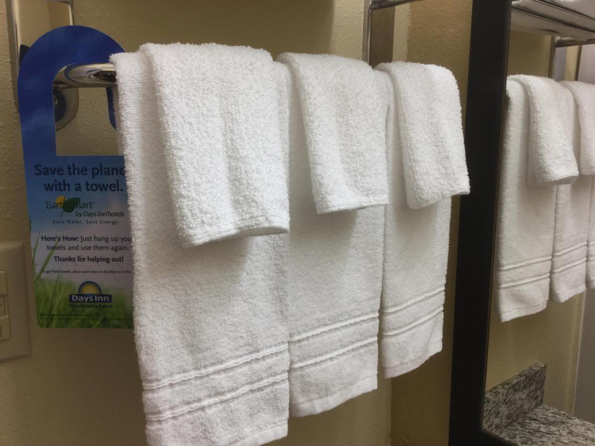Days Inn By Wyndham Lexington-Columbia Zewnętrze zdjęcie